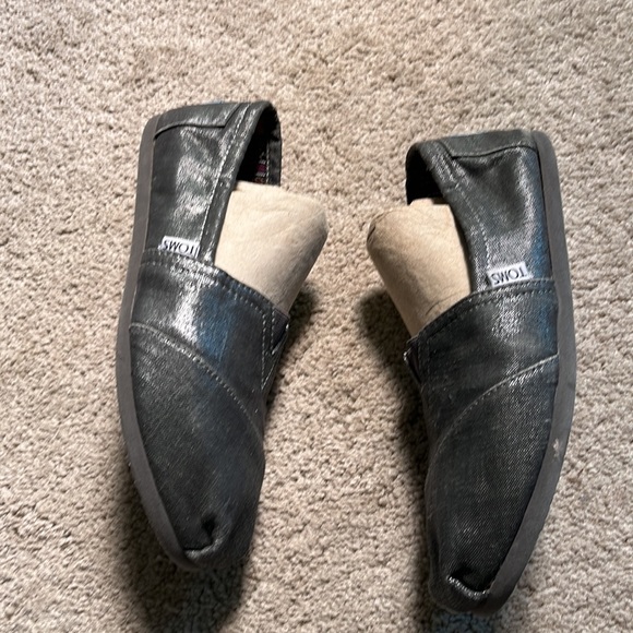 TOMS Flats - Picture 3 of 7